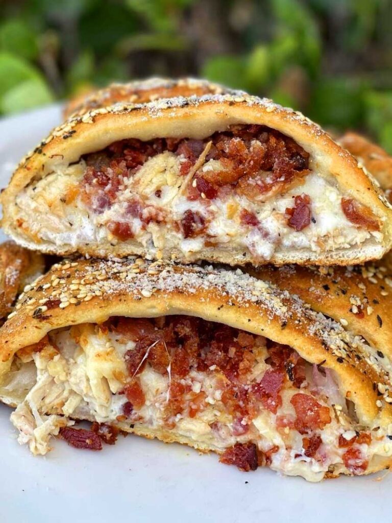 Ojai Pizza restaurant chicken ranch calzone